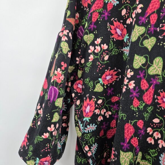 LuLaRoe Dark Floral Oversized Short Sleeved Tunic Top Small - Picture 6 of 6